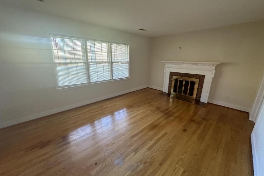 155-lynwood-drive-brownstone-properties